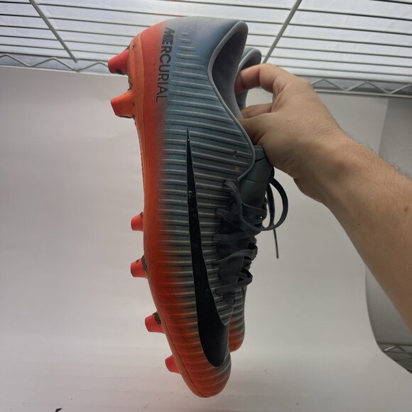 Soccer Shoes Nike Mercurial 2017 CR7 Men’s 11.5 Outdoor Cleats Orange - Picture 5 of 7